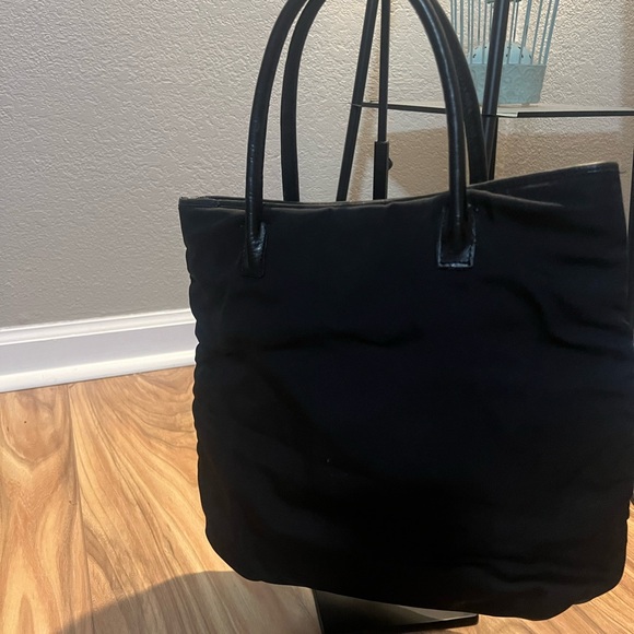 Gucci Nylon with Leather trim tote - Picture 6 of 9